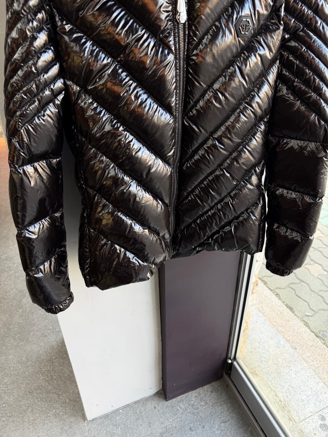 M/ 필립플레인 폭스퍼 구스다운 유광패딩 상품이미지5