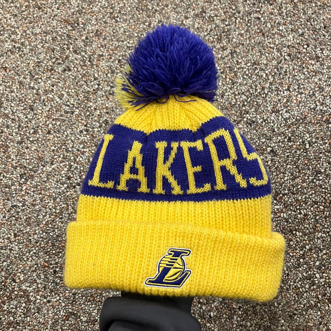 17 nba 레이커스 폼폼 방울비니 상품이미지2