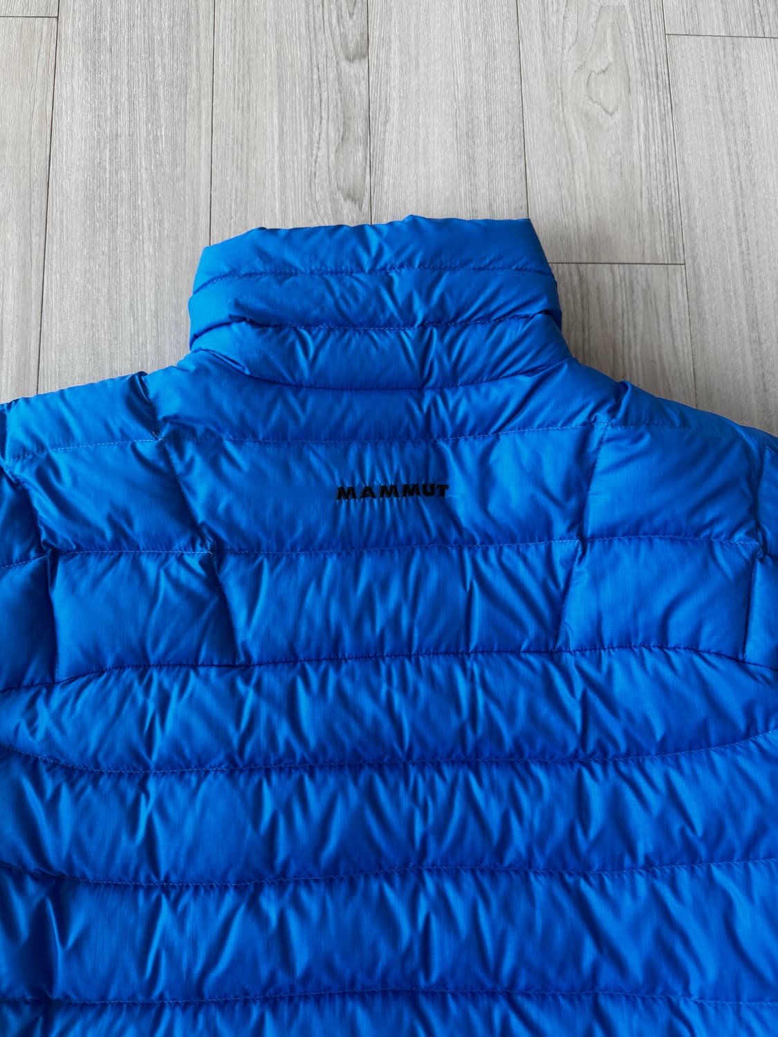 마무트 경량 패딩 XL 상품이미지6