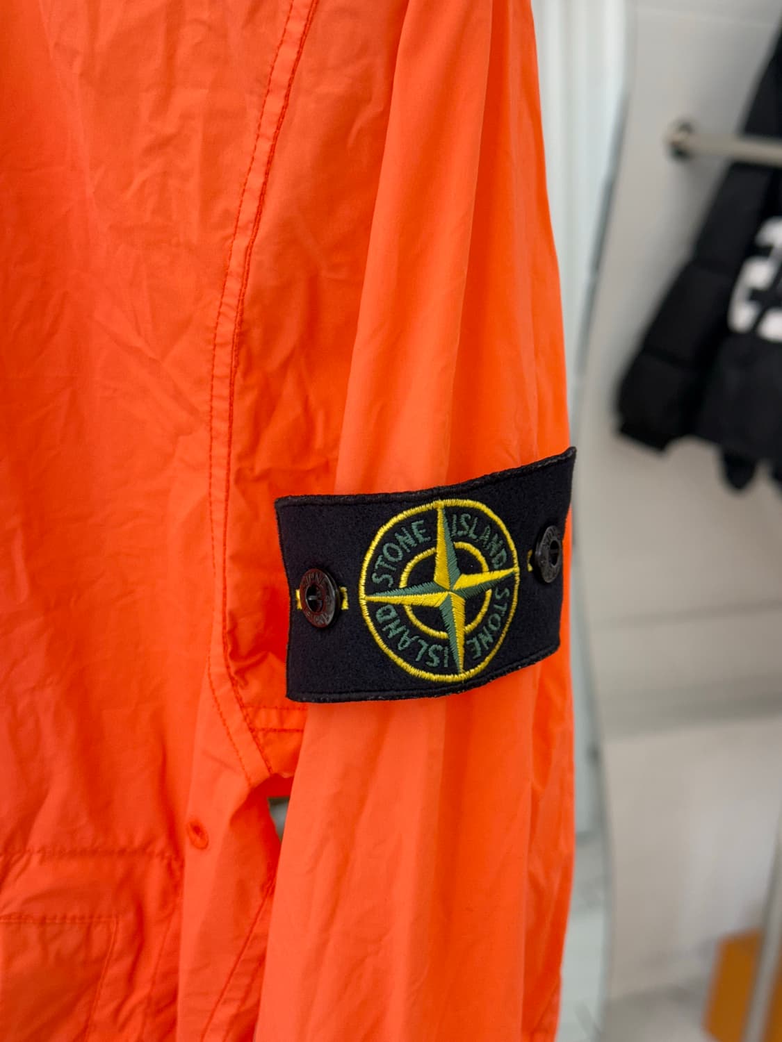 [M] 스톤아일랜드 스킨터치 나일론 봄버 자켓 상품이미지3