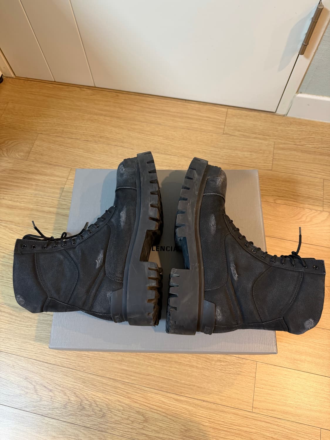 [42] 발렌시아가 스트라이크 컴뱃부츠 블랙 상품이미지3