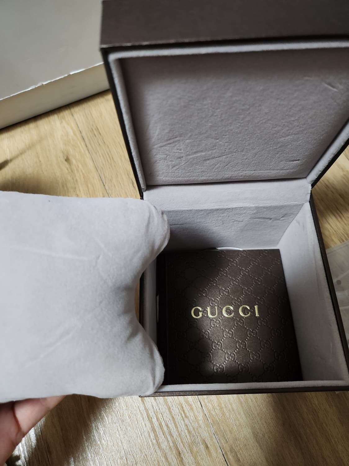 구찌 여성 메탈 시계 상품이미지9