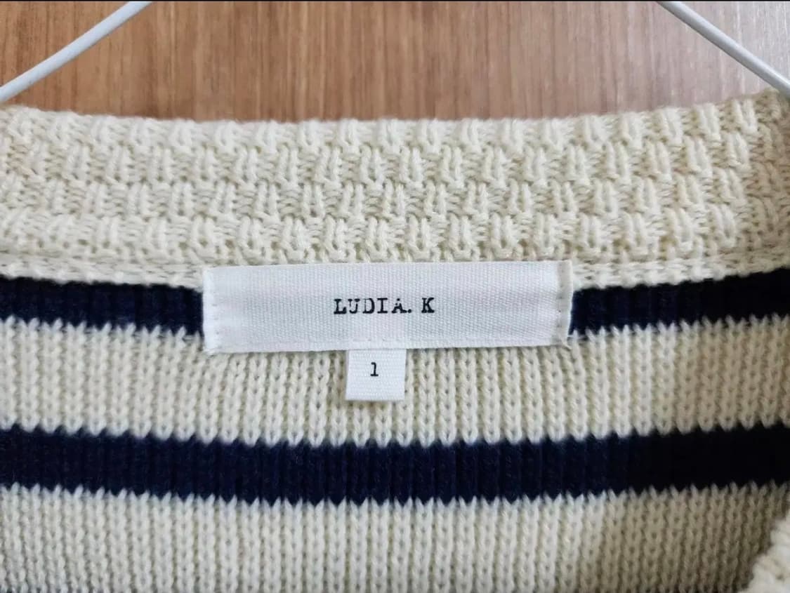 (55)여성 루디아K 금장버튼 울 니트 가디건 상품이미지6