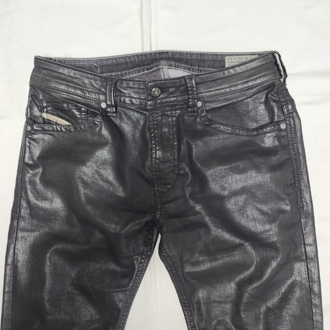 DIESEL THAVAR 디젤 락시크 아티잔 코티드 블랙 팬츠 상품이미지6