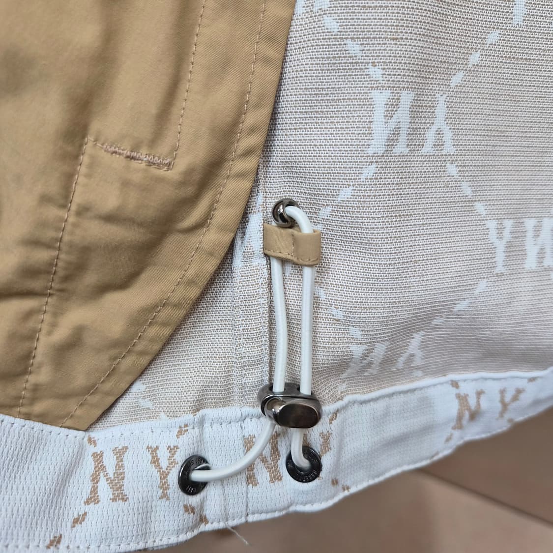 MLB 다이아 모노그램 자가드 스탠넥 바람막이 상품이미지5