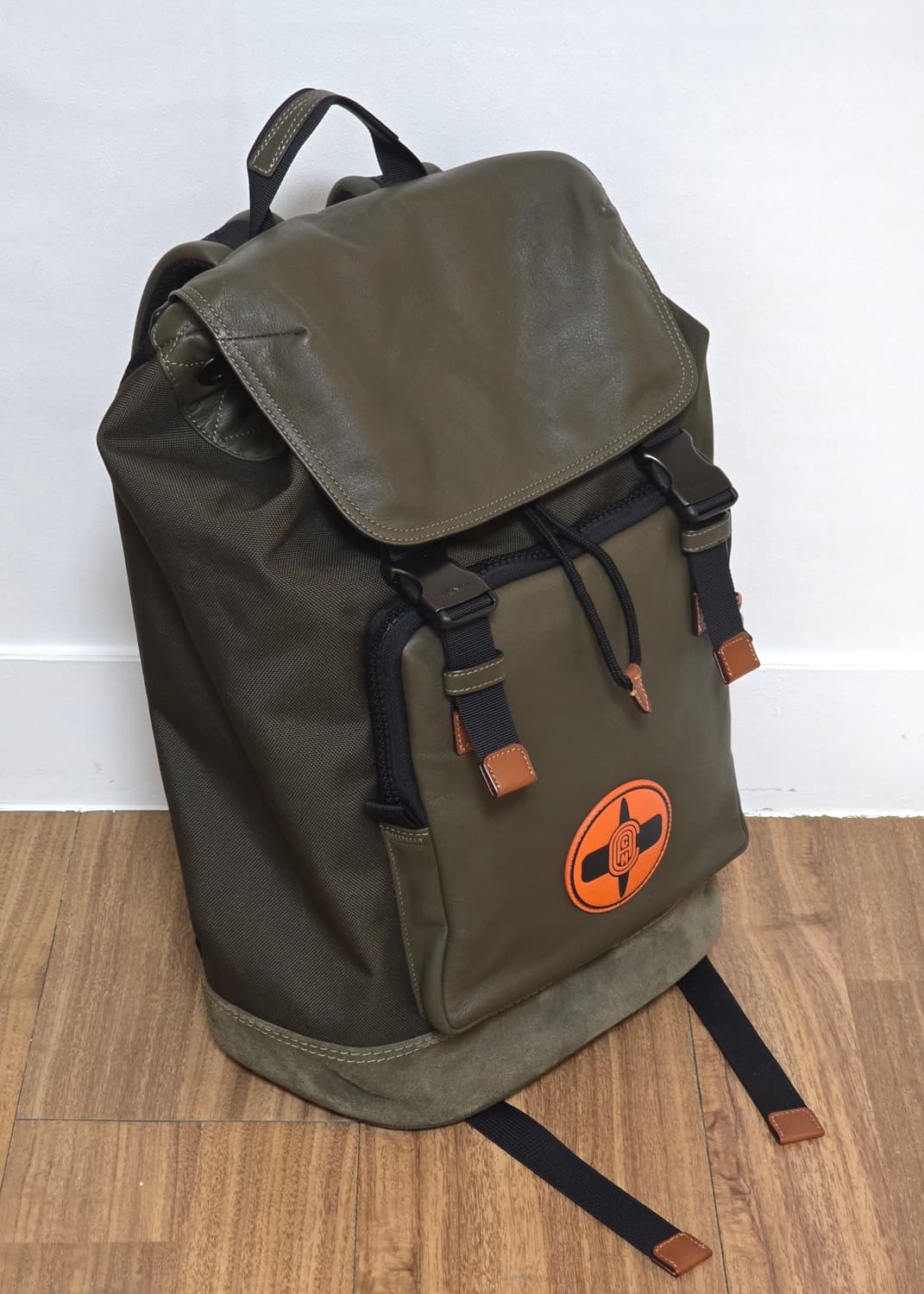 Coach x Naruto x Micheael B. Jordan 백팩 상품이미지4