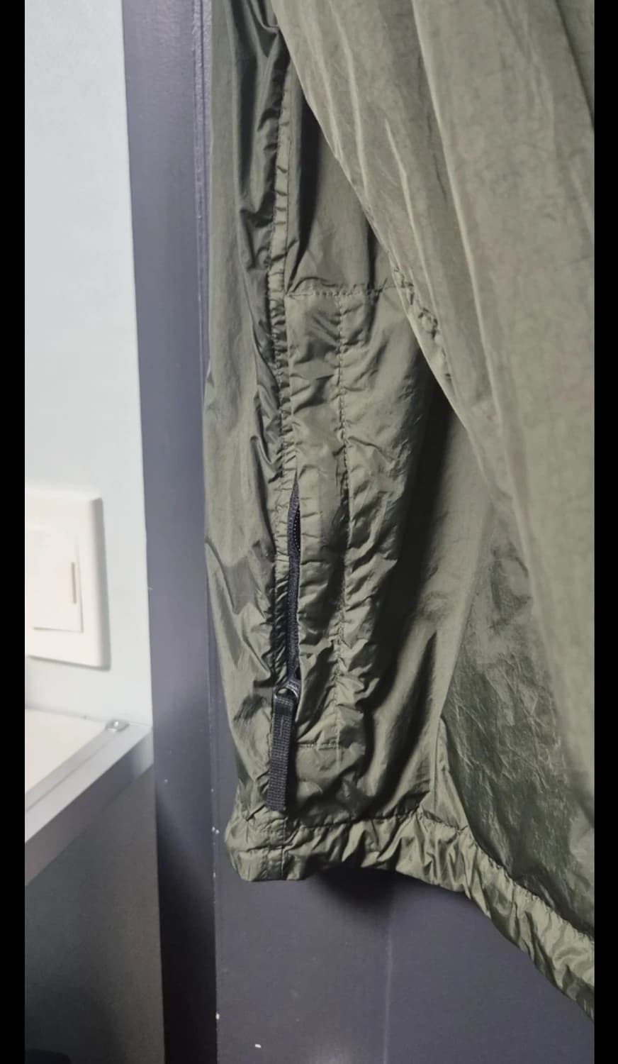 스톤아일랜드 24ss 크링클랩스 후드 자켓 상품이미지2