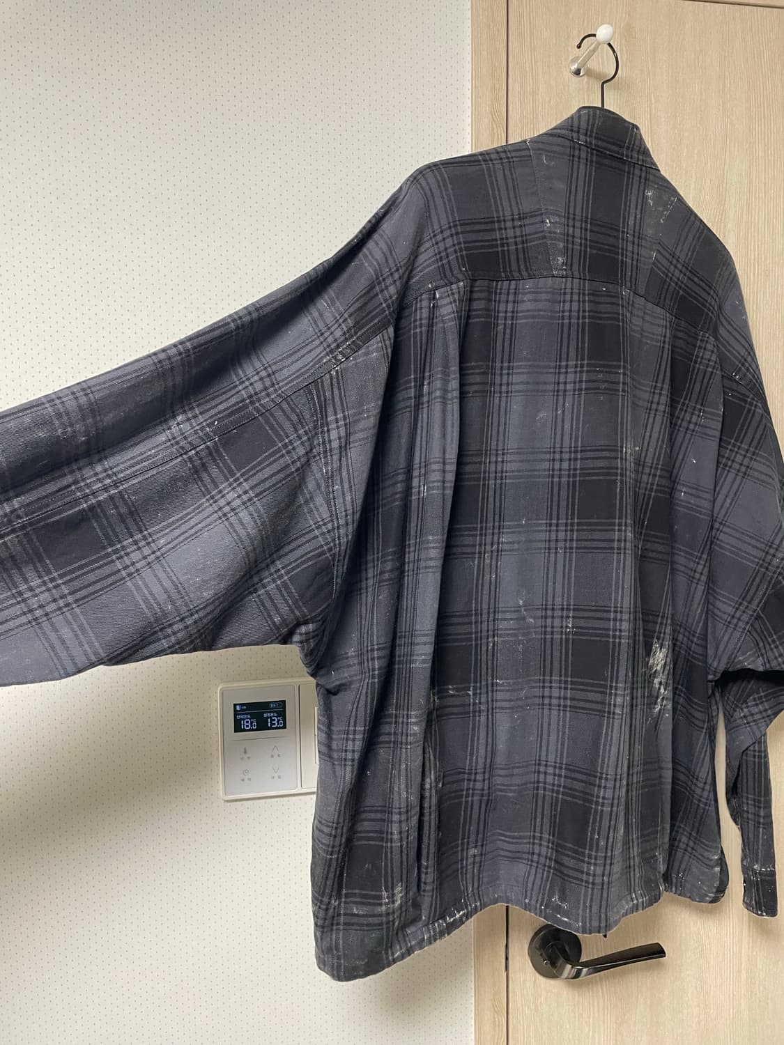 52사이즈 새상품, 준지 26ss 아일랜드 워싱 그레이 체크 코치셔츠 상품이미지4