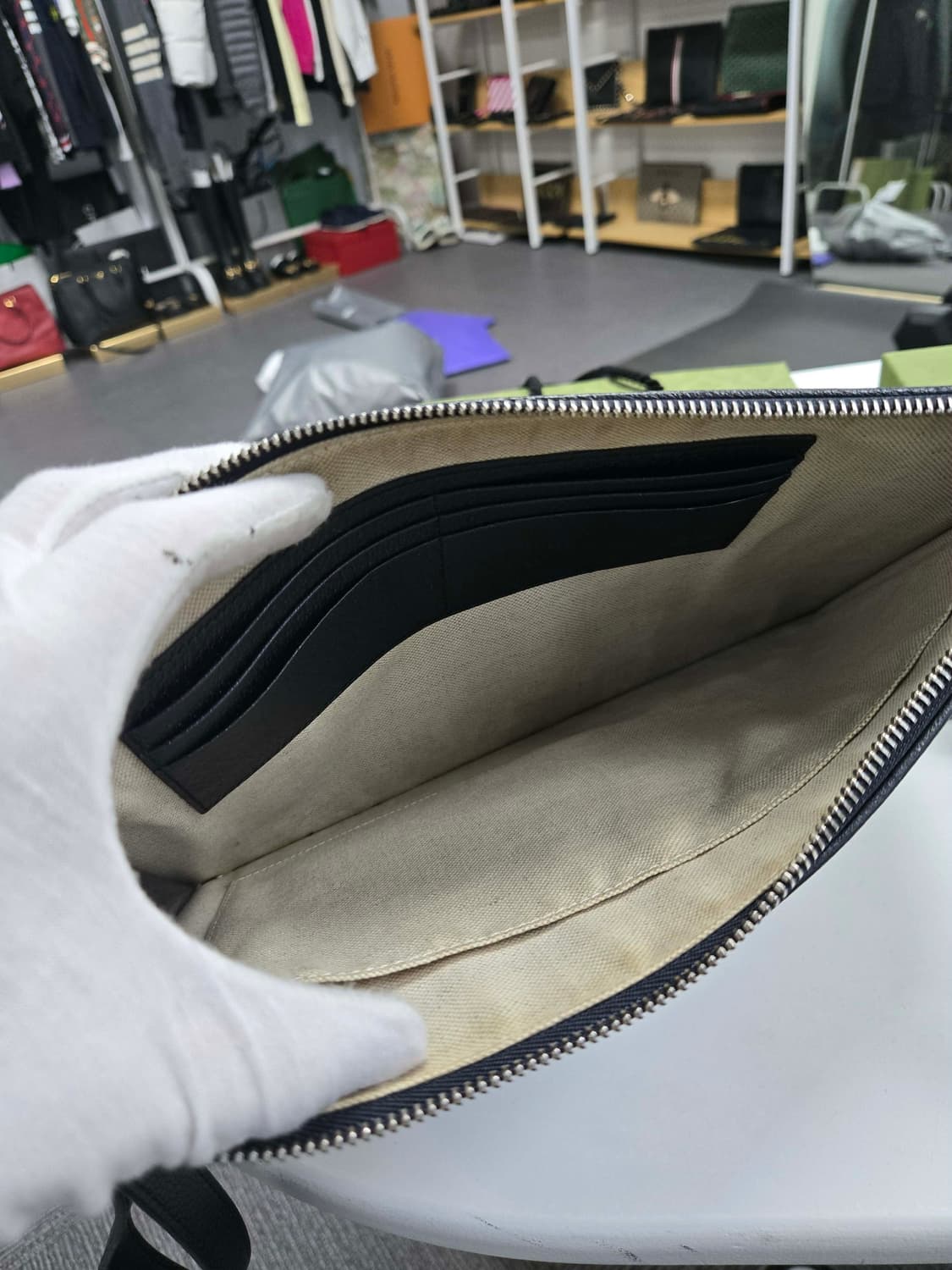 [A급컨디션] 구찌 인터로킹 클러치백 상품이미지4