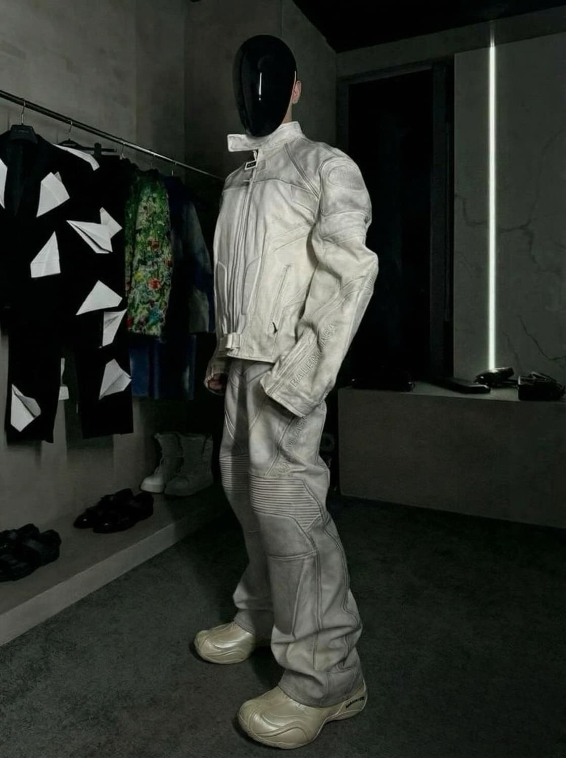 [41] 발렌시아가 25FW 바스켓볼 스니커즈 화이트 백화점판 상품이미지10