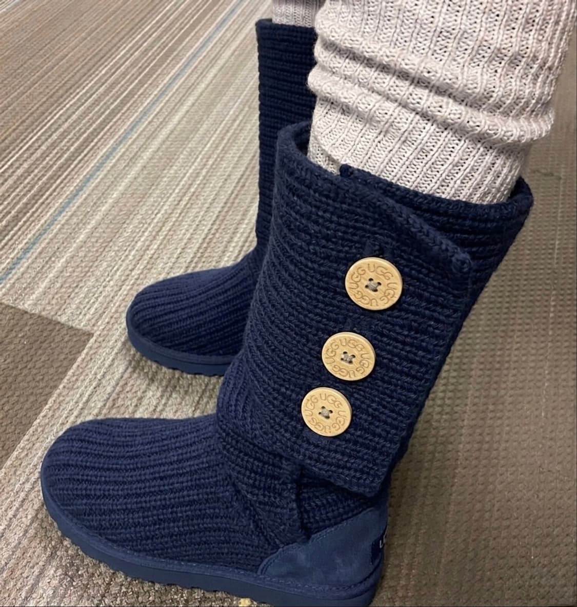 UGG 카디 니트 부츠 네이비 250 상품이미지3