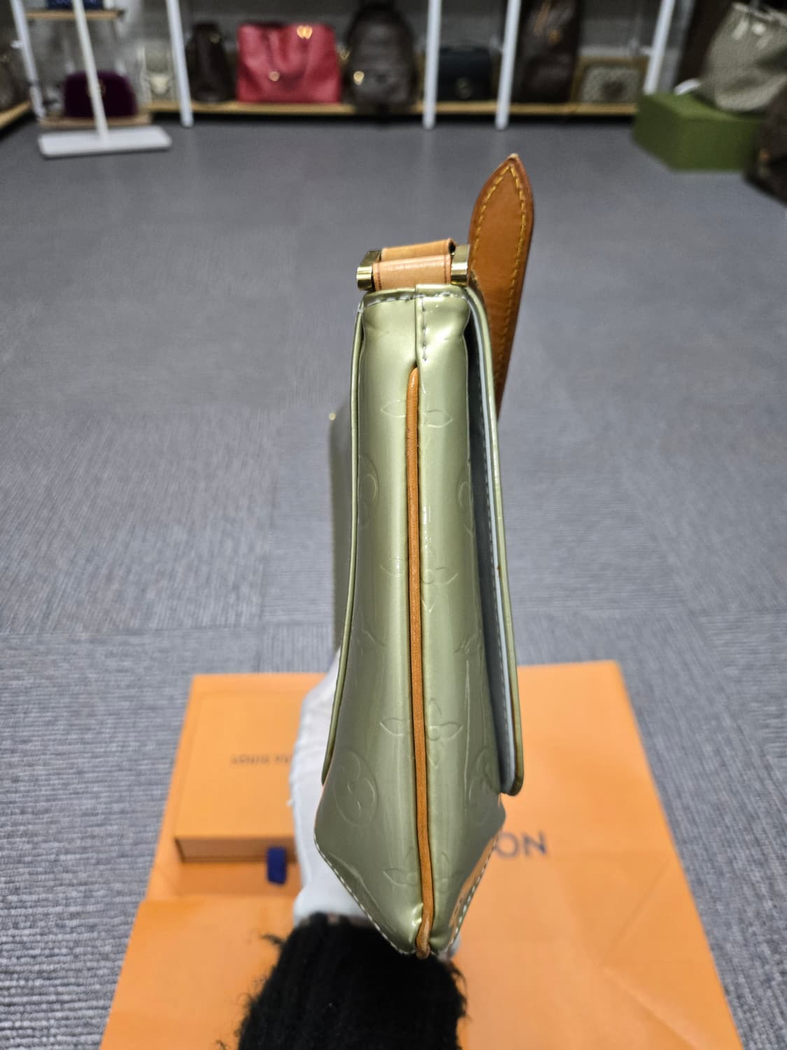 [특가][정품] 루이비통 베르니 메신저백 상품이미지3