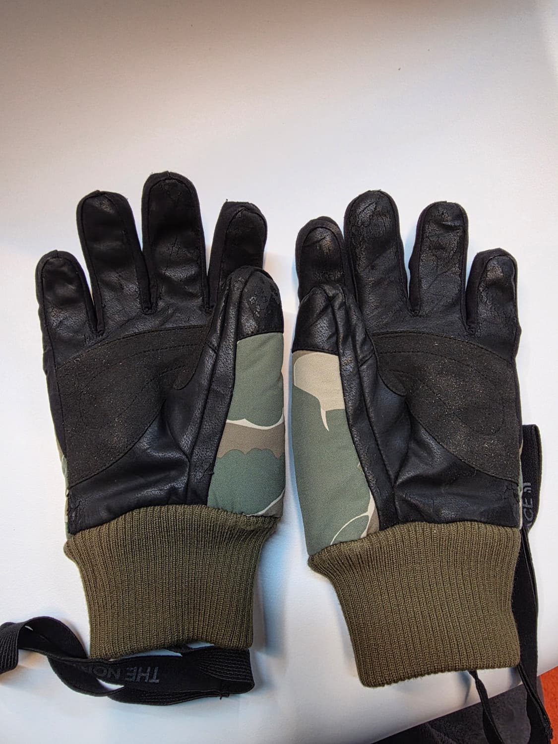 노스페이스 프리마로프트 일본판 카모 장갑 M 상품이미지3