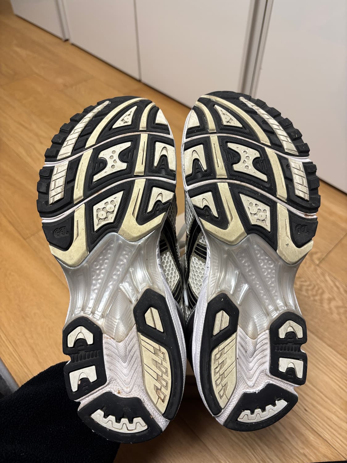 아식스 젤 카야노 14 크림 블랙 265 상품이미지5