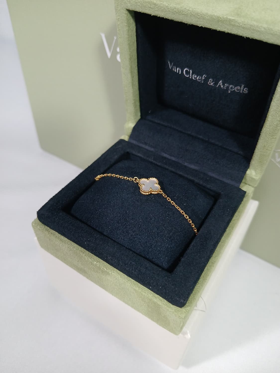 반클리프 알함브라 스위트 팔찌 VCARF68800 상품이미지4