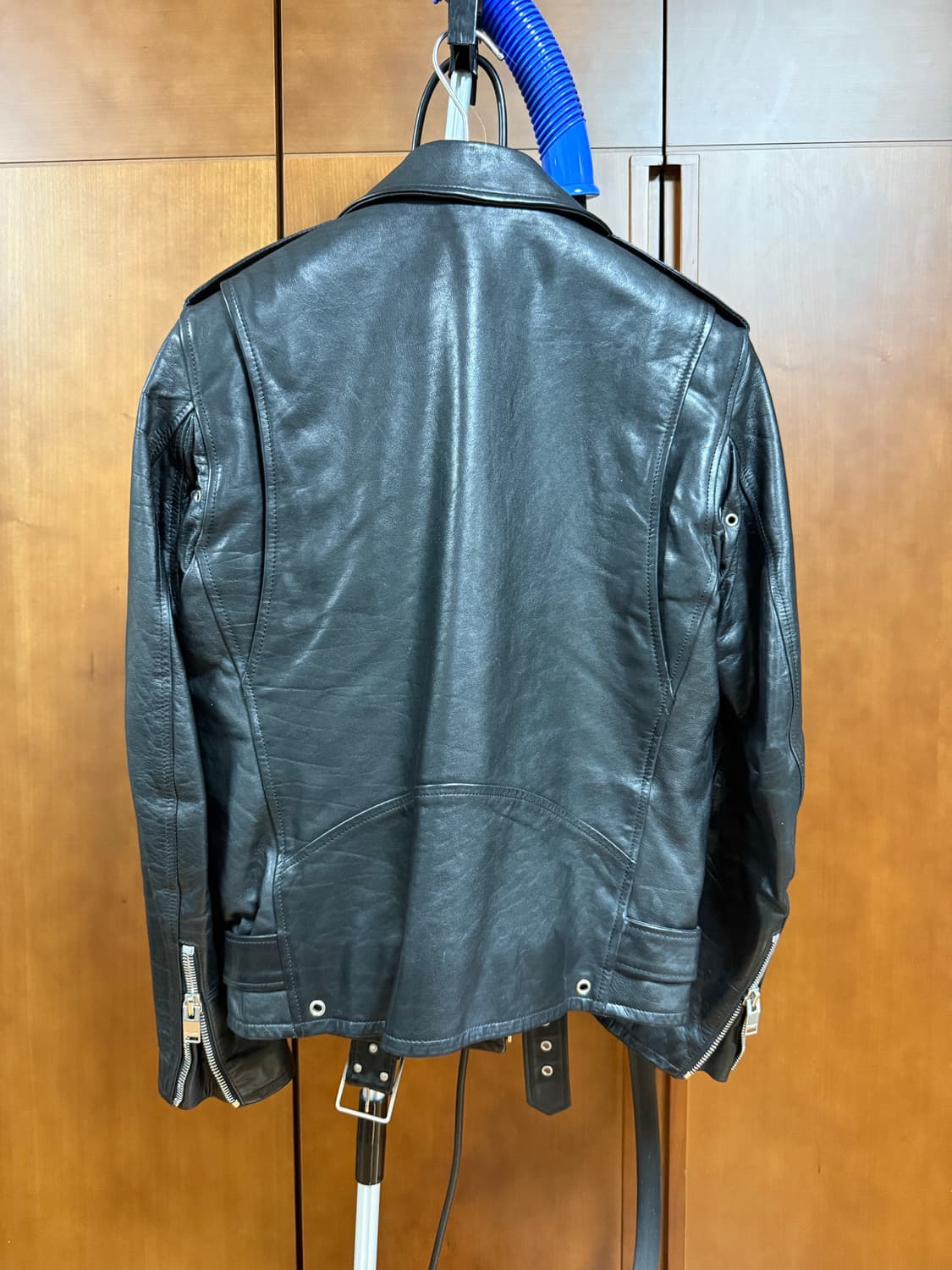 [48] 생로랑 L17 카프스킨 라이더자켓 상품이미지7