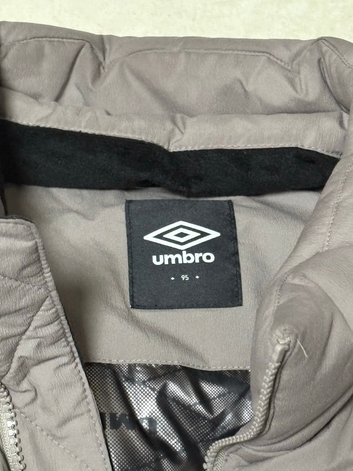 엄브로 패딩  상품이미지4