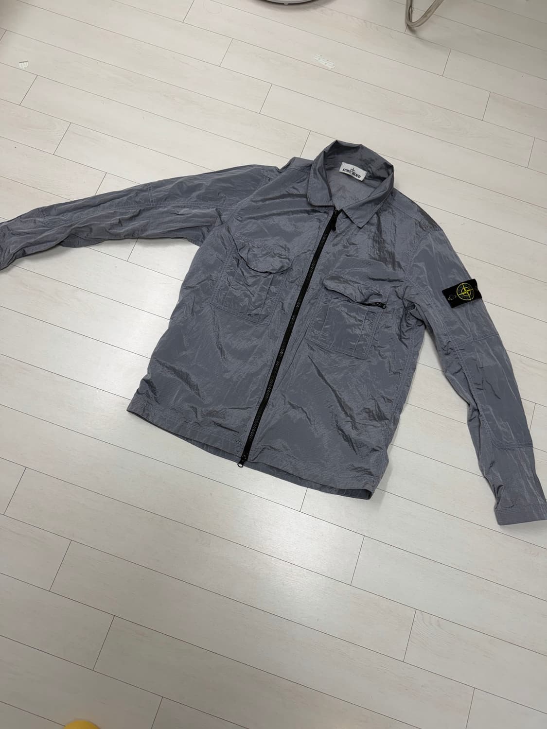 백화점판)  스톤아일랜드 나일론 자켓 100 사이즈   상태 9.6/10 상품이미지1