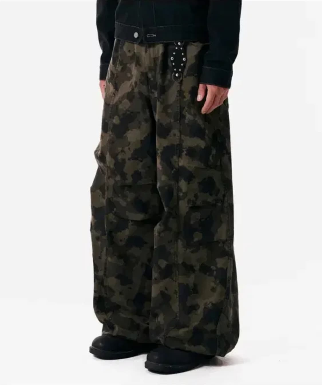 아캄 바지 - Knee Pin-tuck Camouflage 상품이미지1