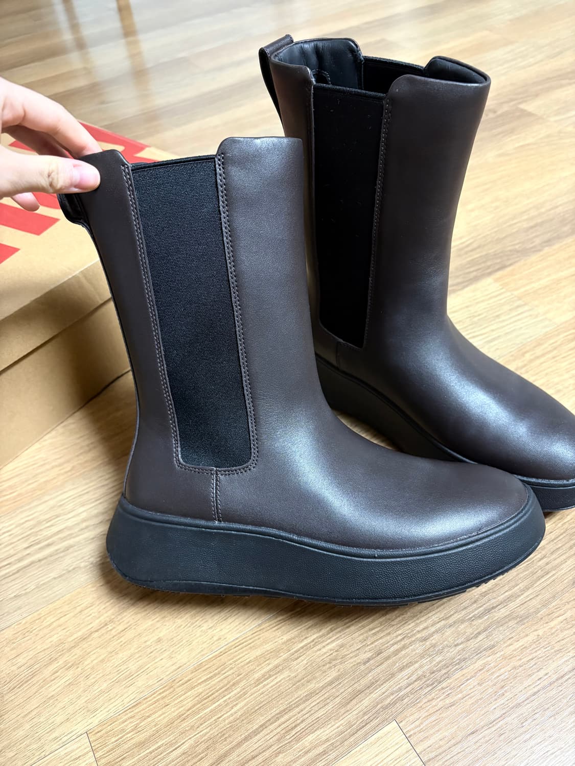 핏플랍 첼시부츠 새상품 상품이미지2