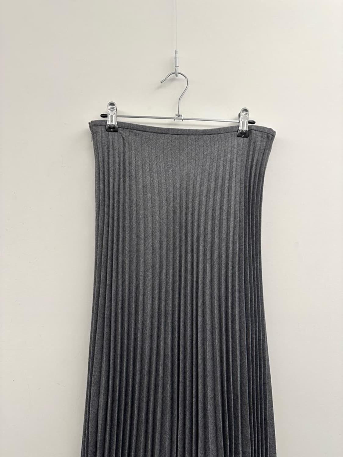 Pleats shape long skirt / grey 상품이미지2