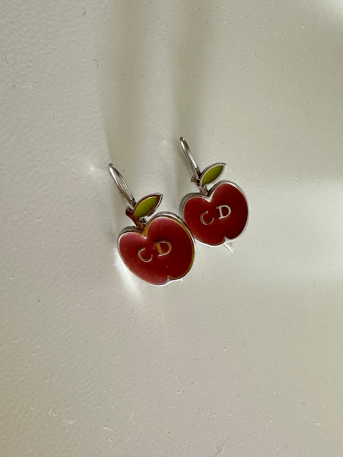 Christian Dior 사과 귀걸이 상품이미지1