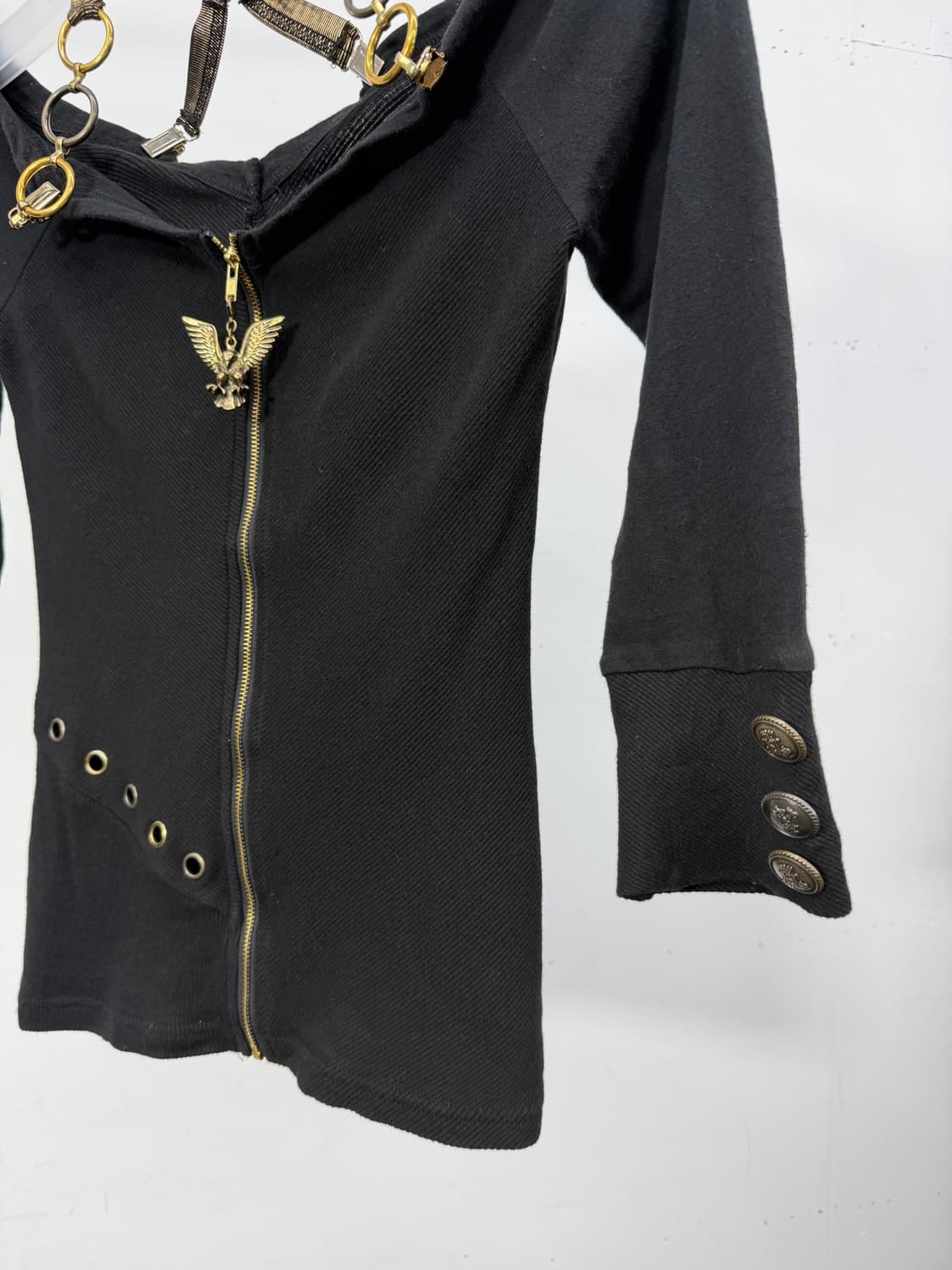 D.I.A. Back Cross Ring Off-Shoulder Zip 상품이미지7