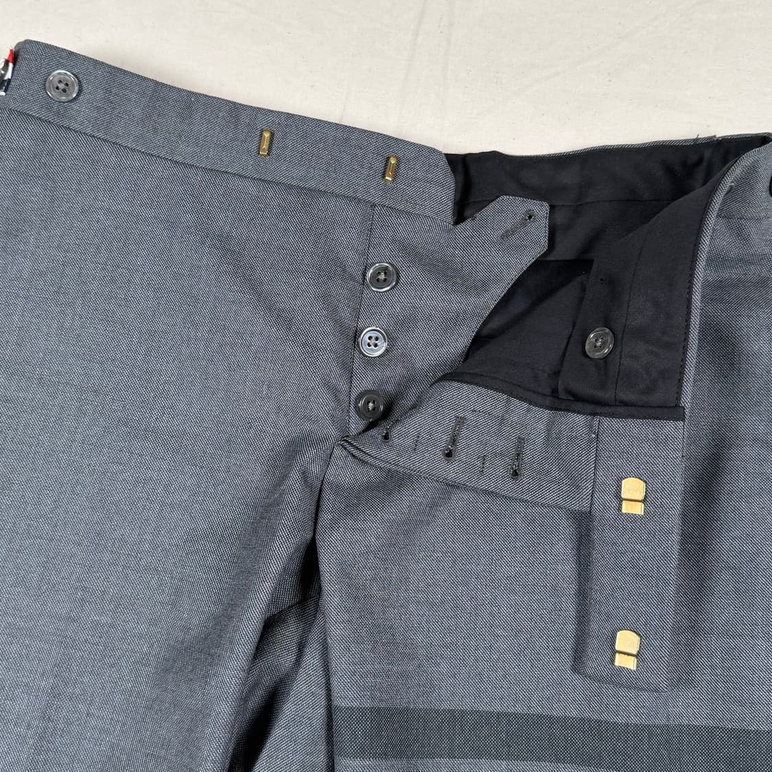 톰브라운 사선완장 반바지 상품이미지2