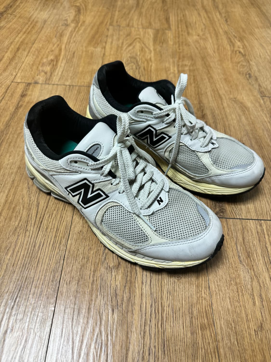 뉴발란스 x 디스이즈네버댓 2002R 화이트 285 상품이미지1