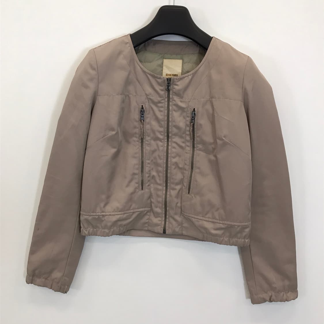 디젤 DIESEL 크롭 경량패딩 [S사이즈] 상품이미지1