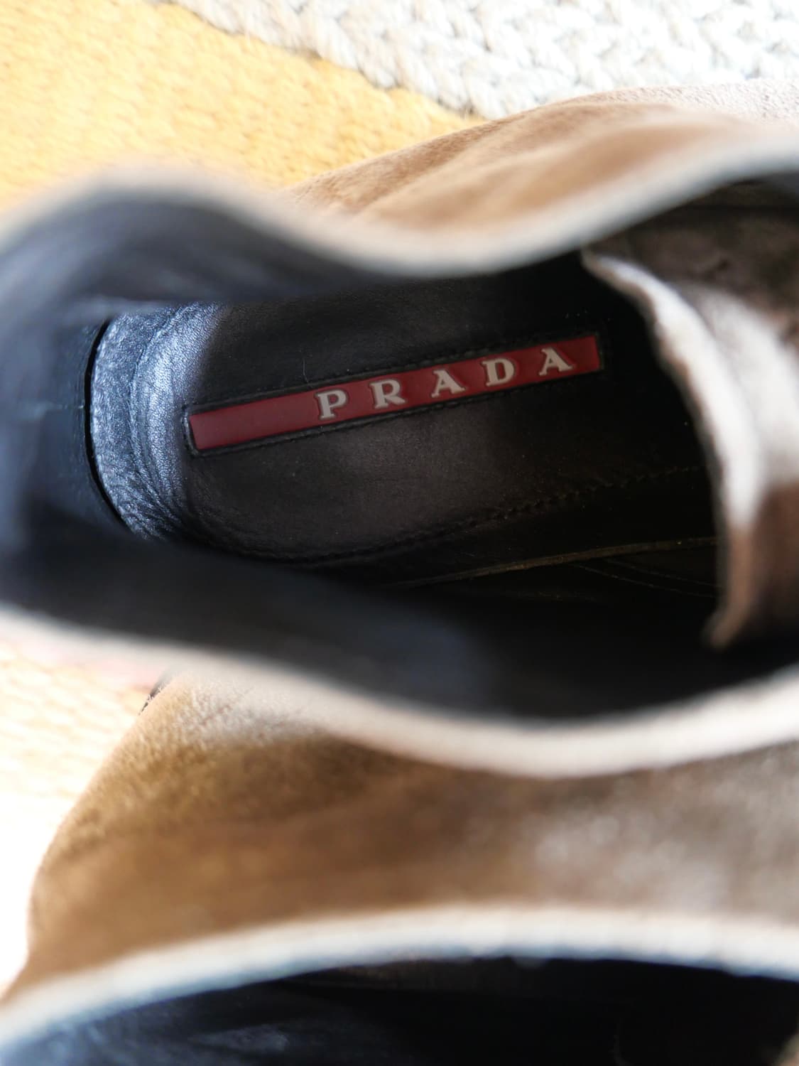 프라다 스포츠 스웨이드 스니커즈 상품이미지5