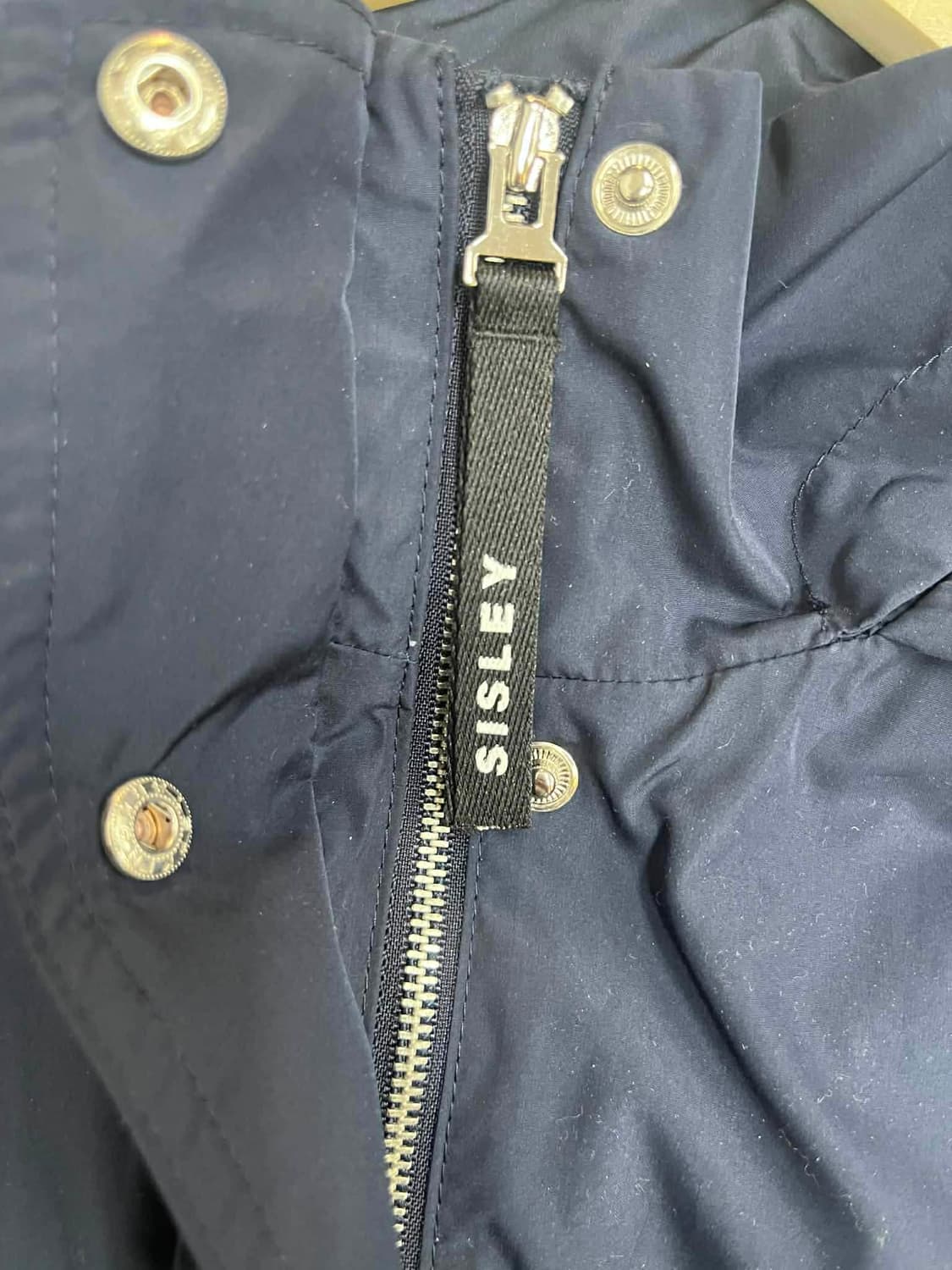 [90] 시슬리 25ss 신형 아이콘 로고 네이비 숏 셔링 자켓 상품이미지9