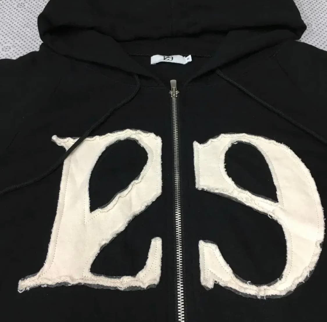 일리고 시그니쳐 후드집업 상품이미지2