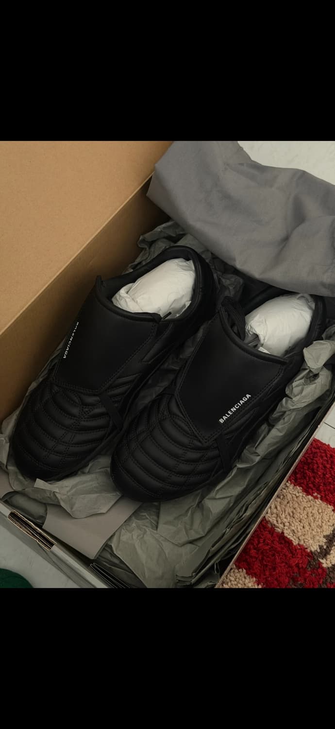 발렌시아가 사커 스니커즈 275 상품이미지1