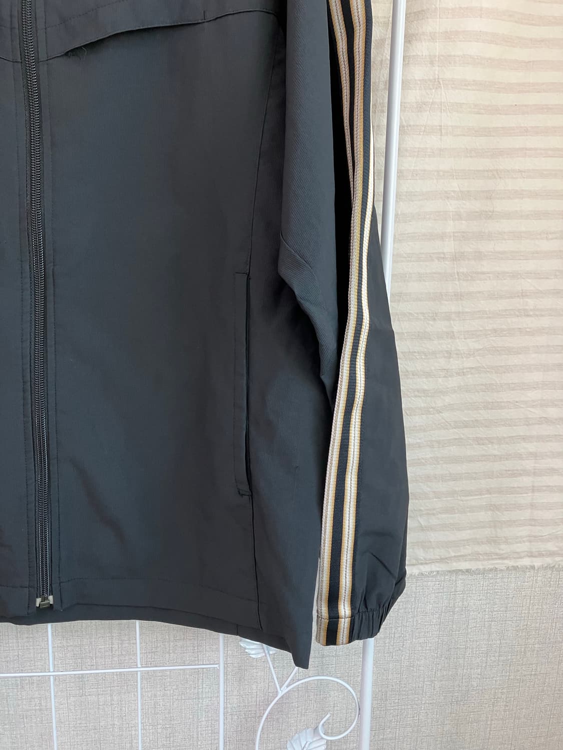 빈티지 아디다스 블랙 골드 배색 저지 y2k 스트릿 갸루 펑키 일본빈티지 상품이미지4