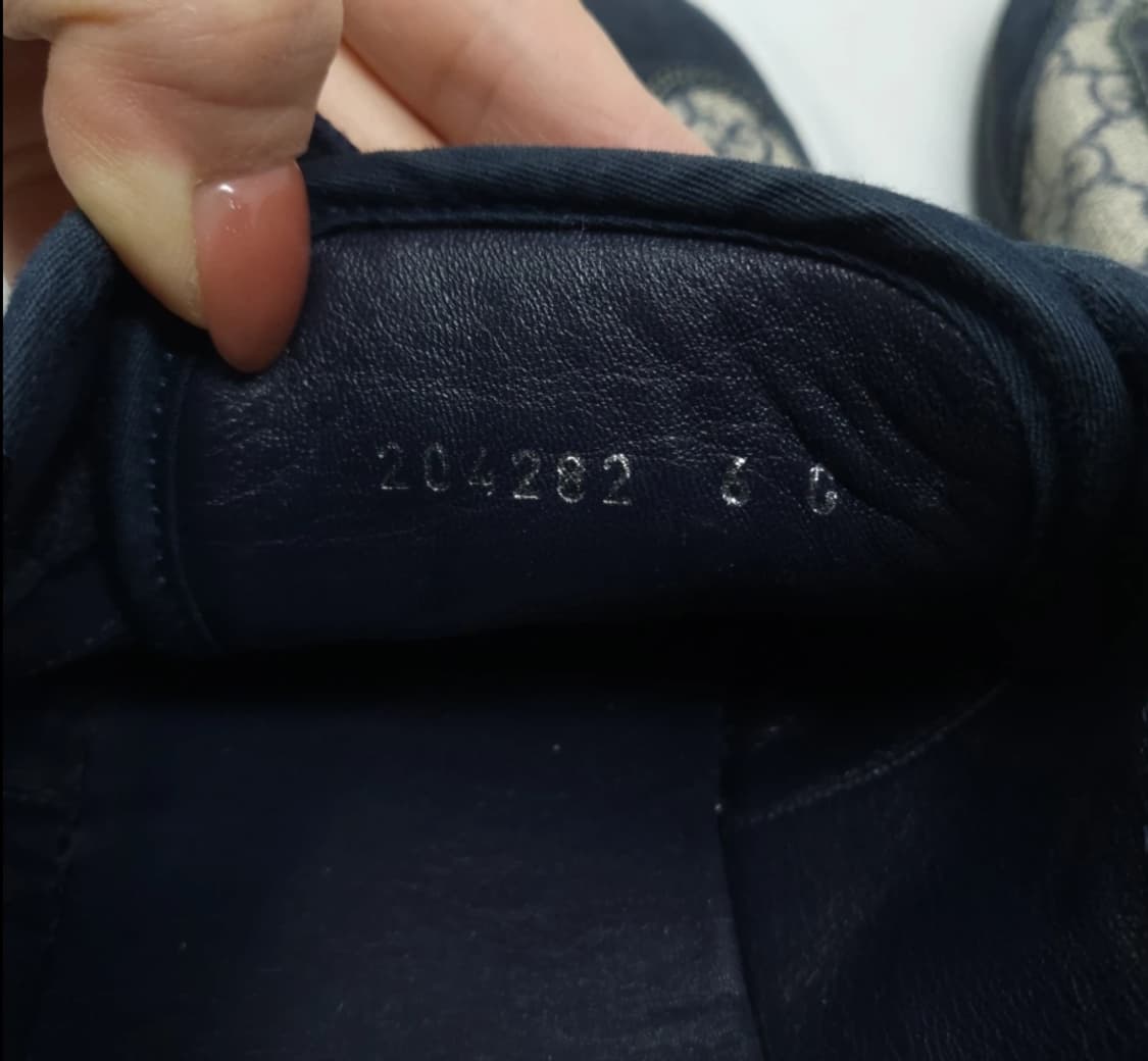 구찌 GG 패턴 네이비 스니커즈 6 상품이미지10