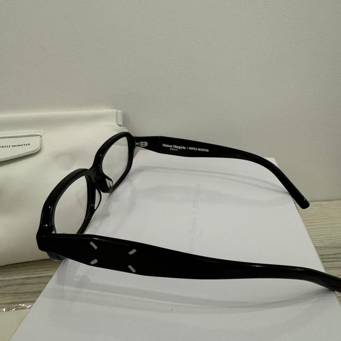 젠틀 몬스터 x 메종 마르지엘라 MM210 블랙 클리어 상품이미지4
