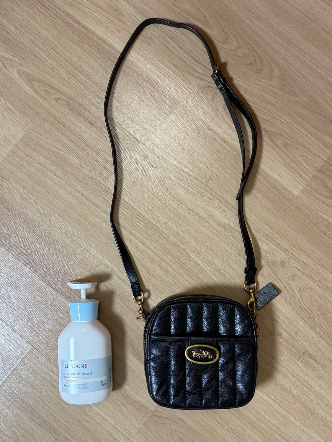 코치 크로스백 검정 상품이미지3