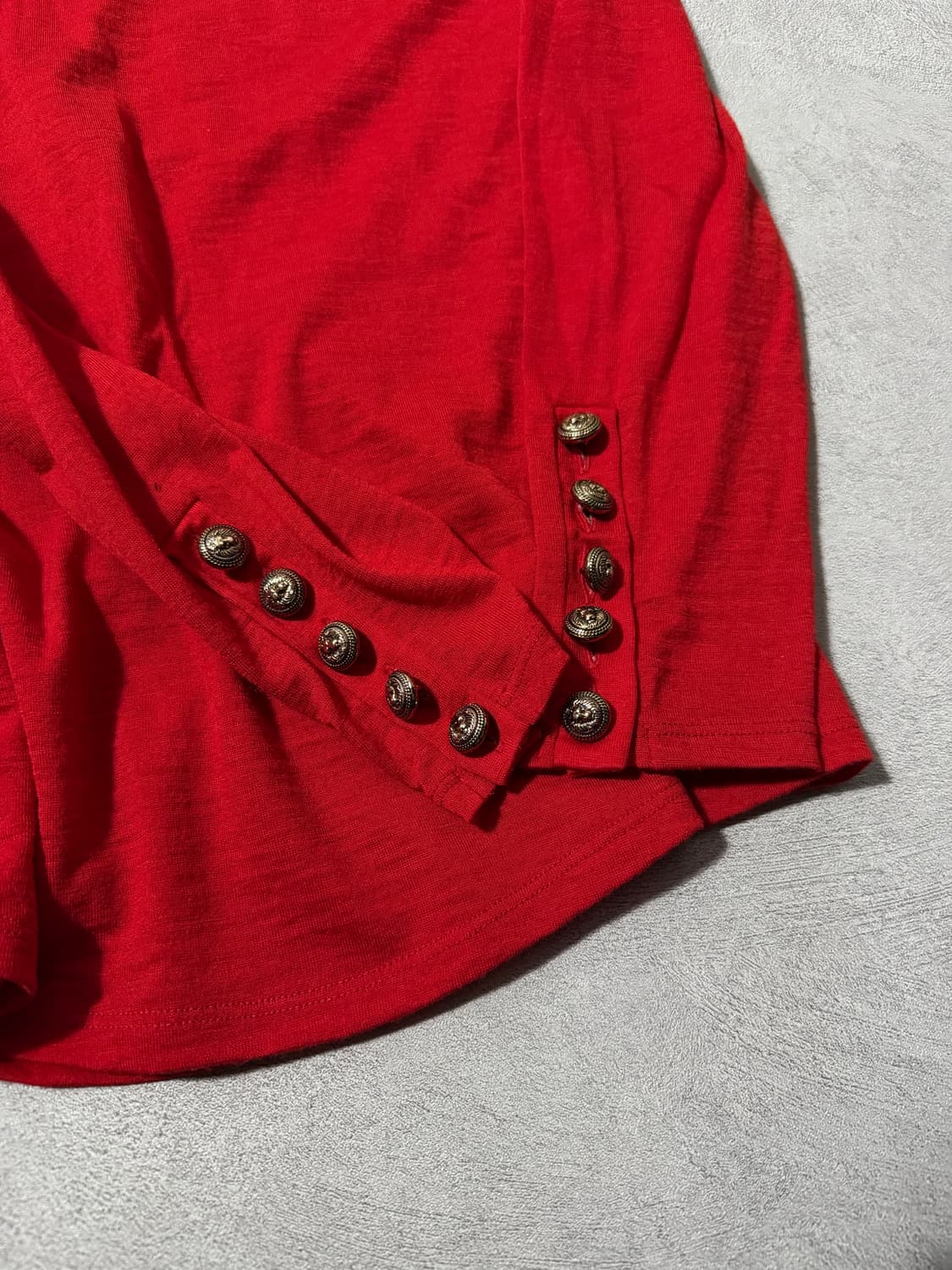 발망 버튼 디테일 보트넥 울니트 상품이미지5