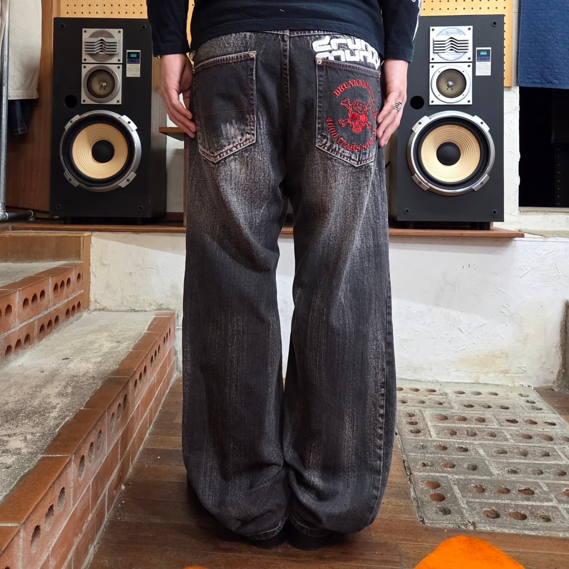 JPN 빈티지 스컬 자수 데님 팬츠 상품이미지1