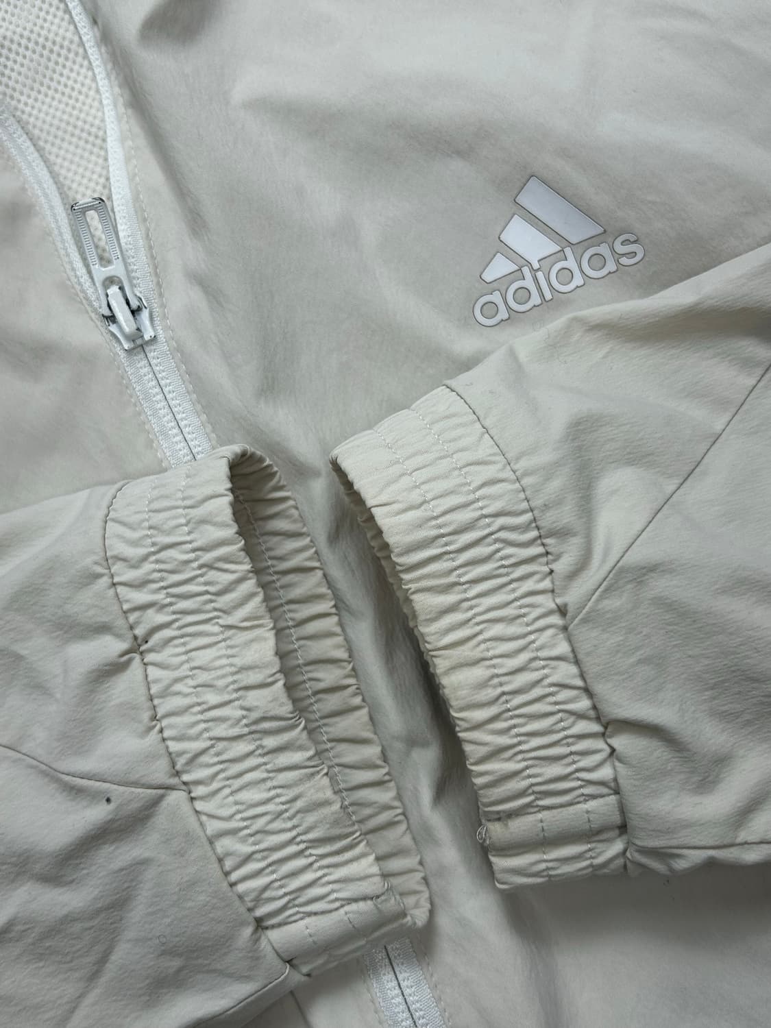 아디다스 크림 빅로고 우븐 바람막이 L 상품이미지8