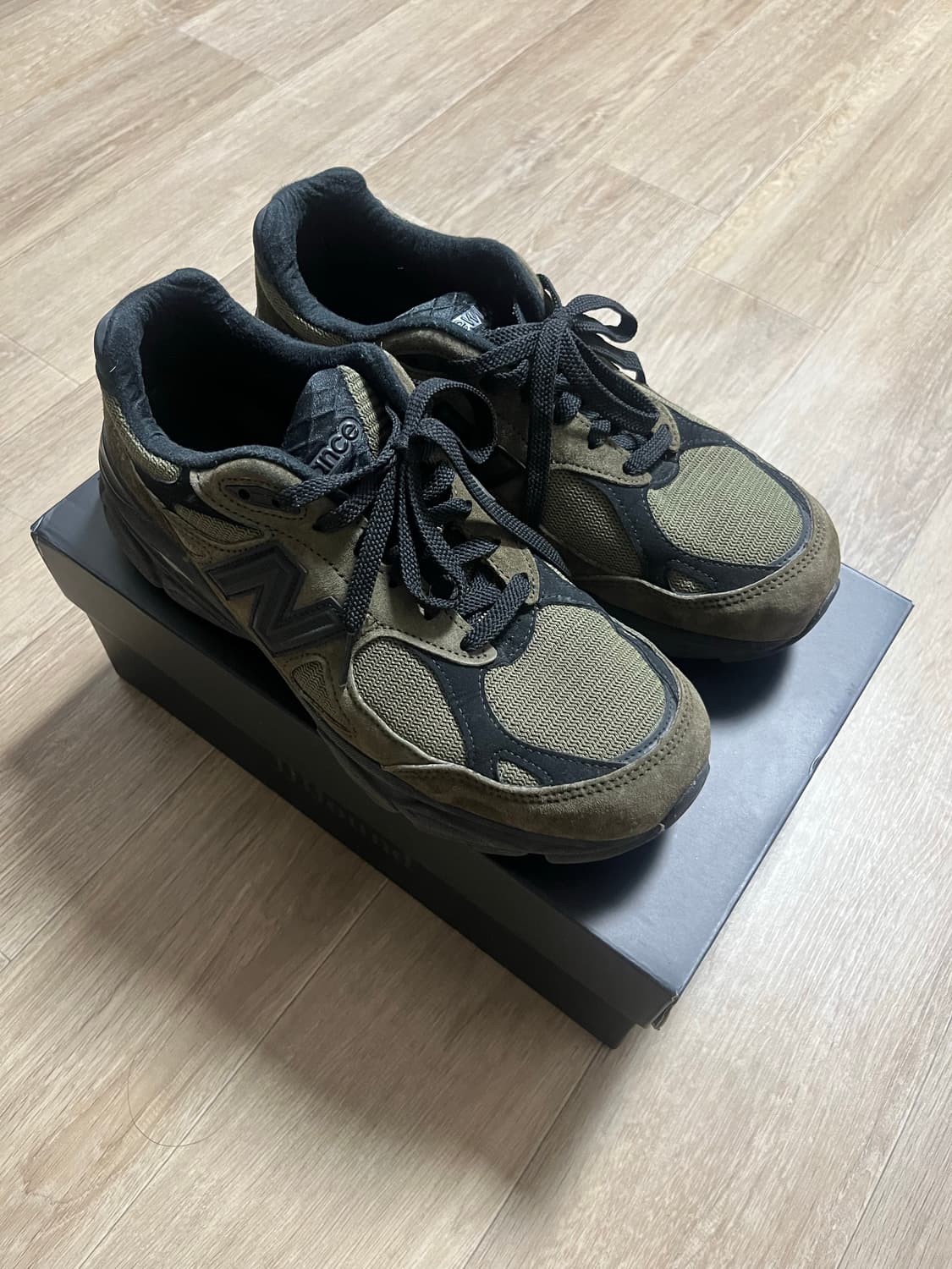 뉴발란스 자운드990v3 브라운블랙 265 상품이미지1