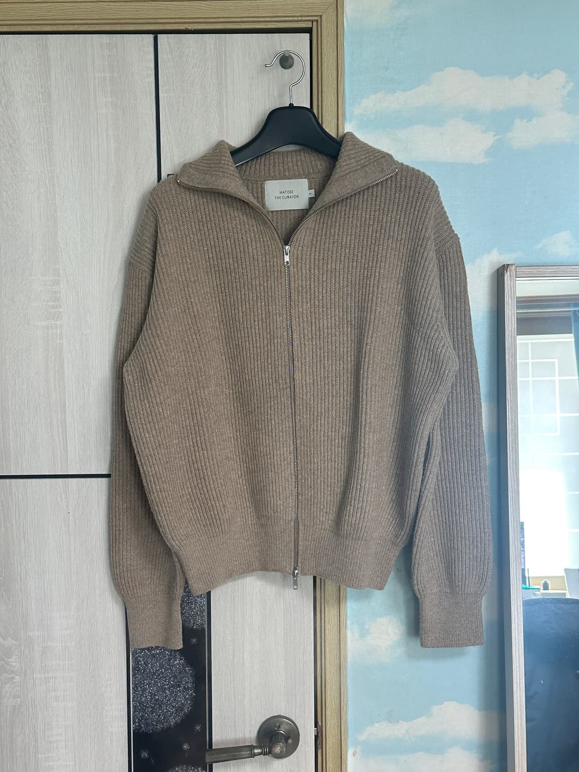 (3) 마티스더큐레이터 풀집업 니트 베이지 상품이미지2