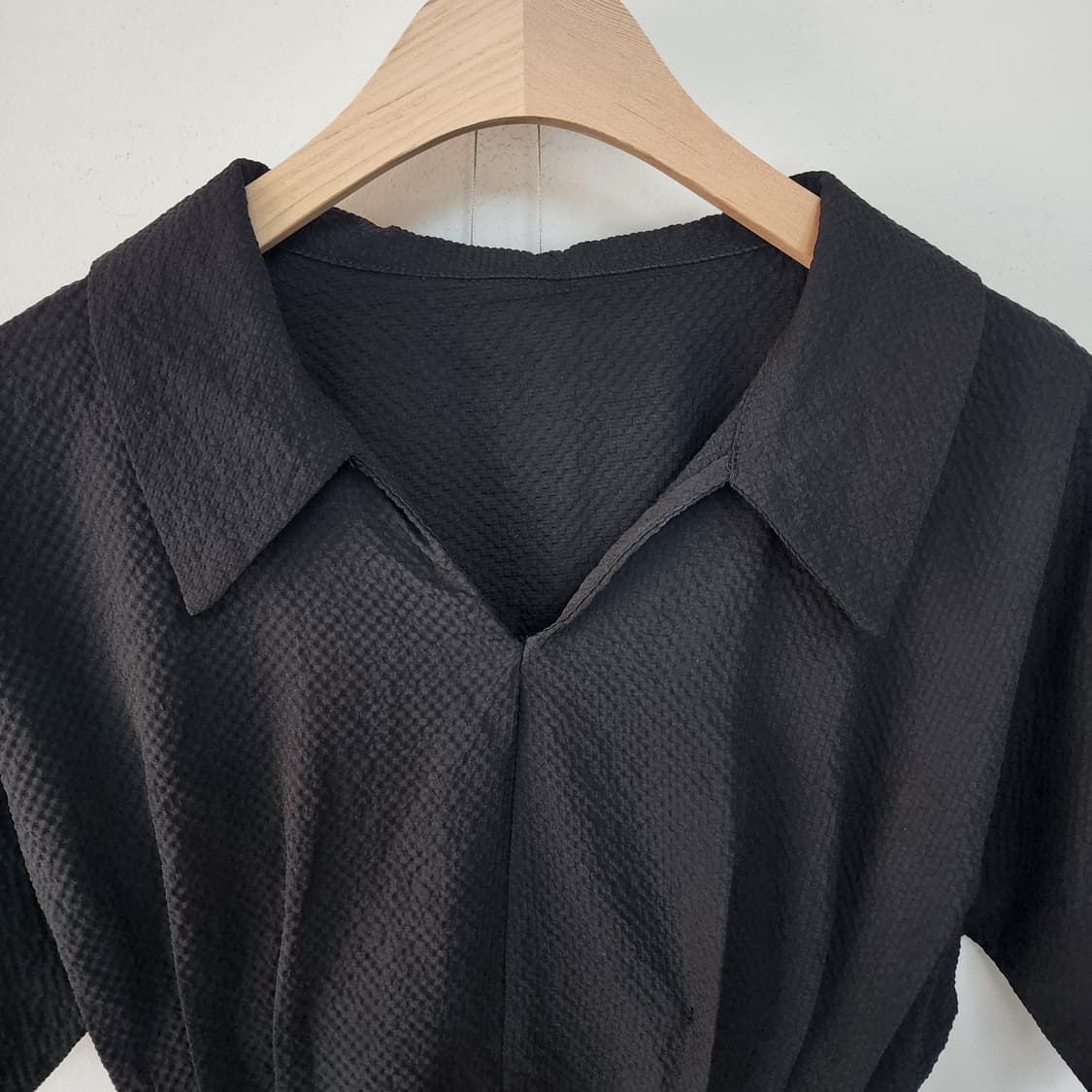 블랙 지지미 카라넥 반팔 롱 원피스 상품이미지2