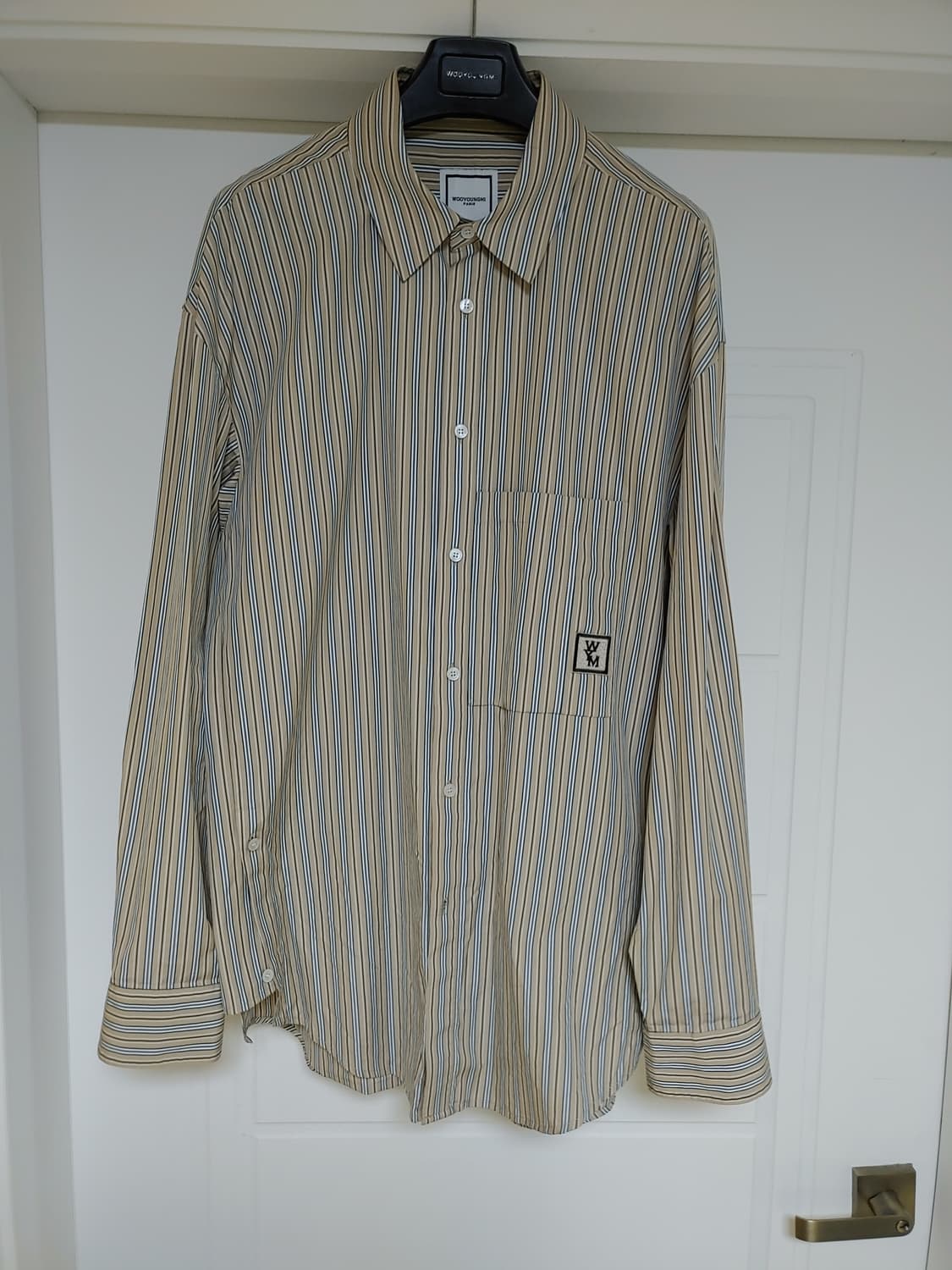 우영미 스트라이프 백로고 셔츠 팝니다 상품이미지2