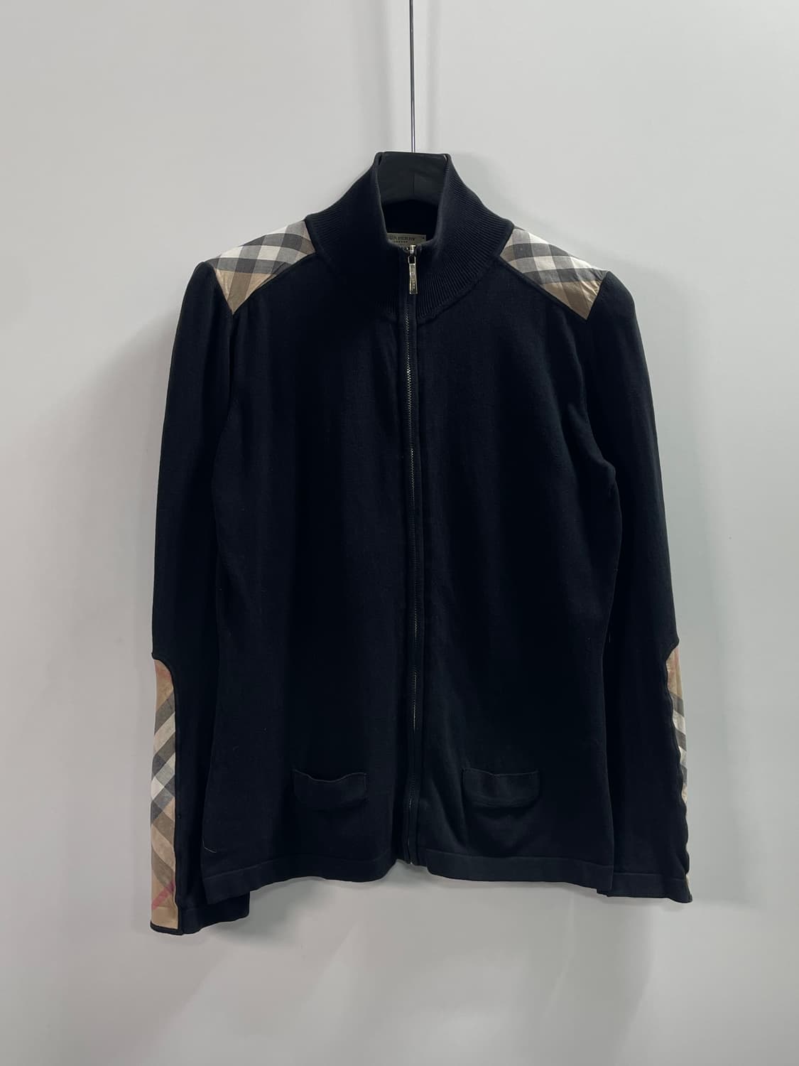 버버리 노바체크 니트집업 (on.262) 상품이미지1