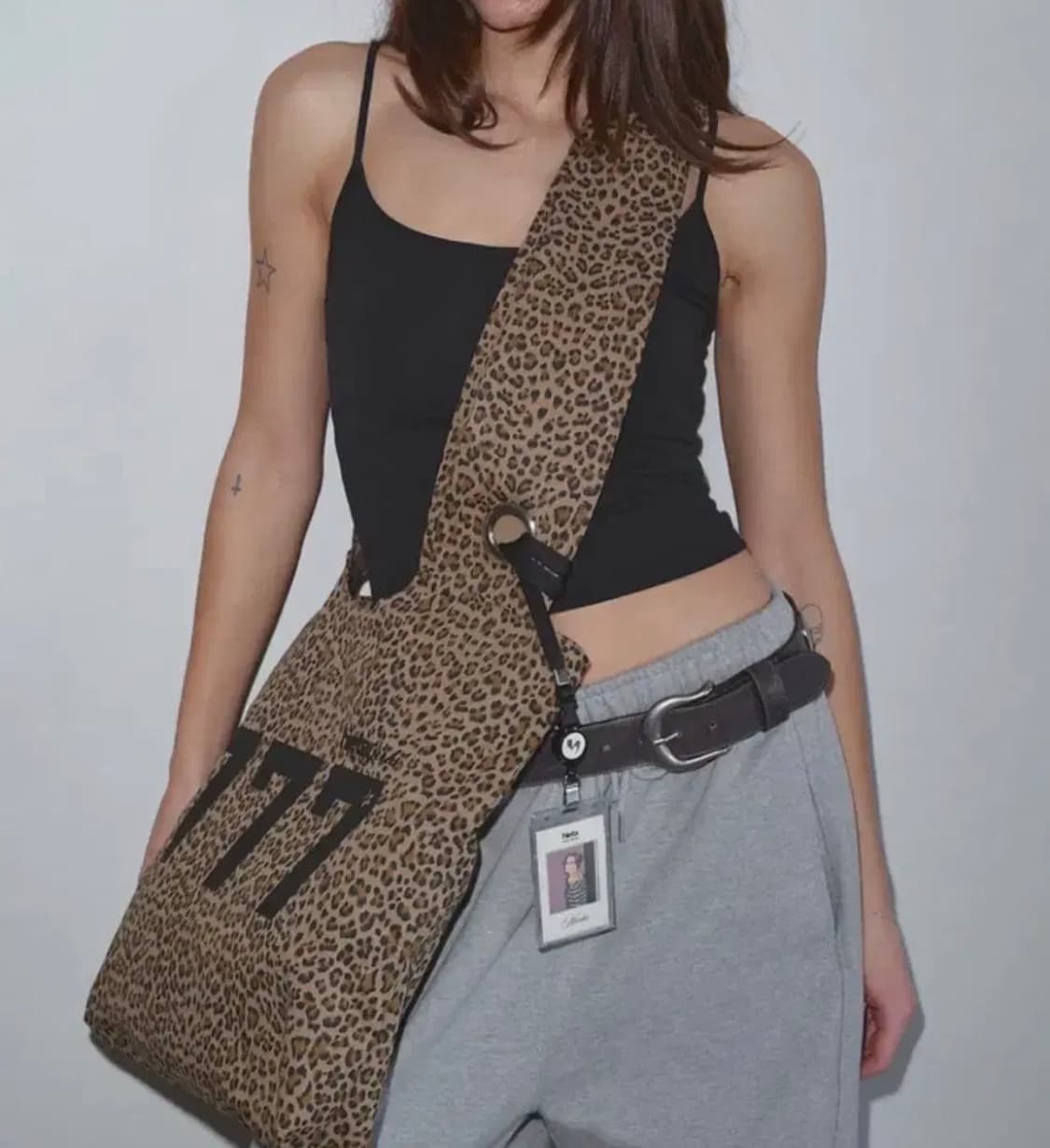 히에타 777백 베이지 레오파드 상품이미지2