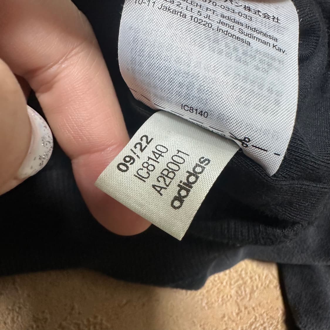 ✨ (바배) 아디다스 벨루어 크롭 후드티  상품이미지5