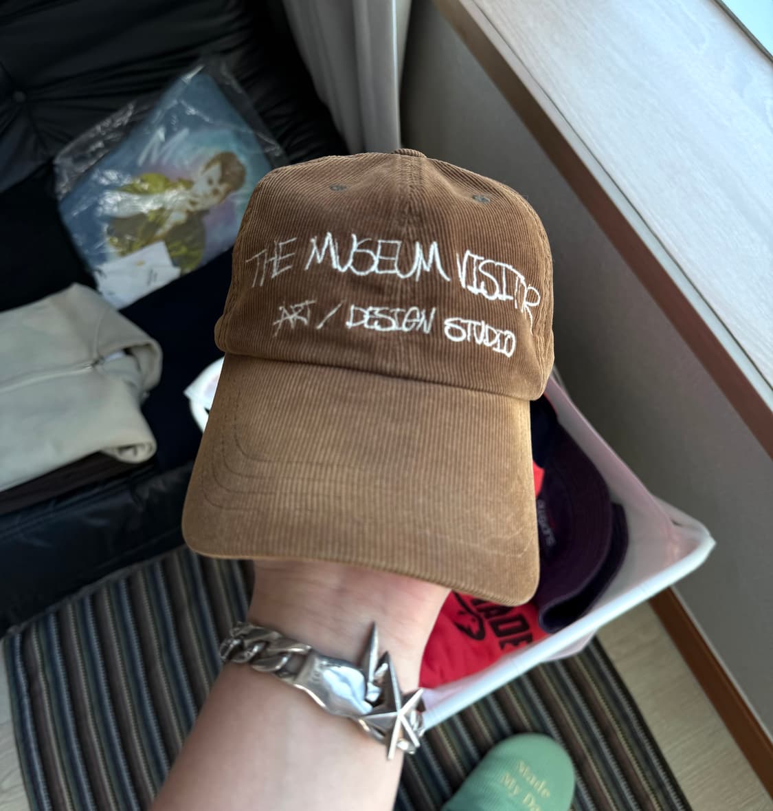 더뮤지엄비지터 볼캡 상품이미지1