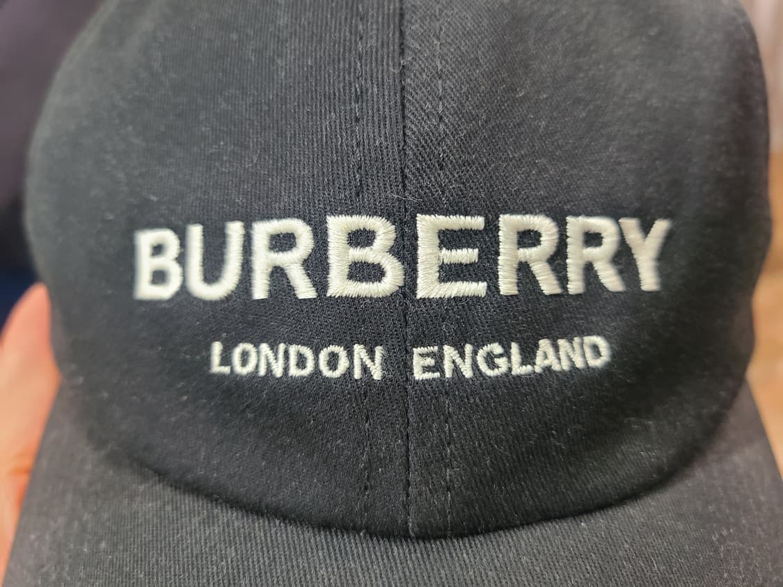버버리 스냅백 상품이미지3